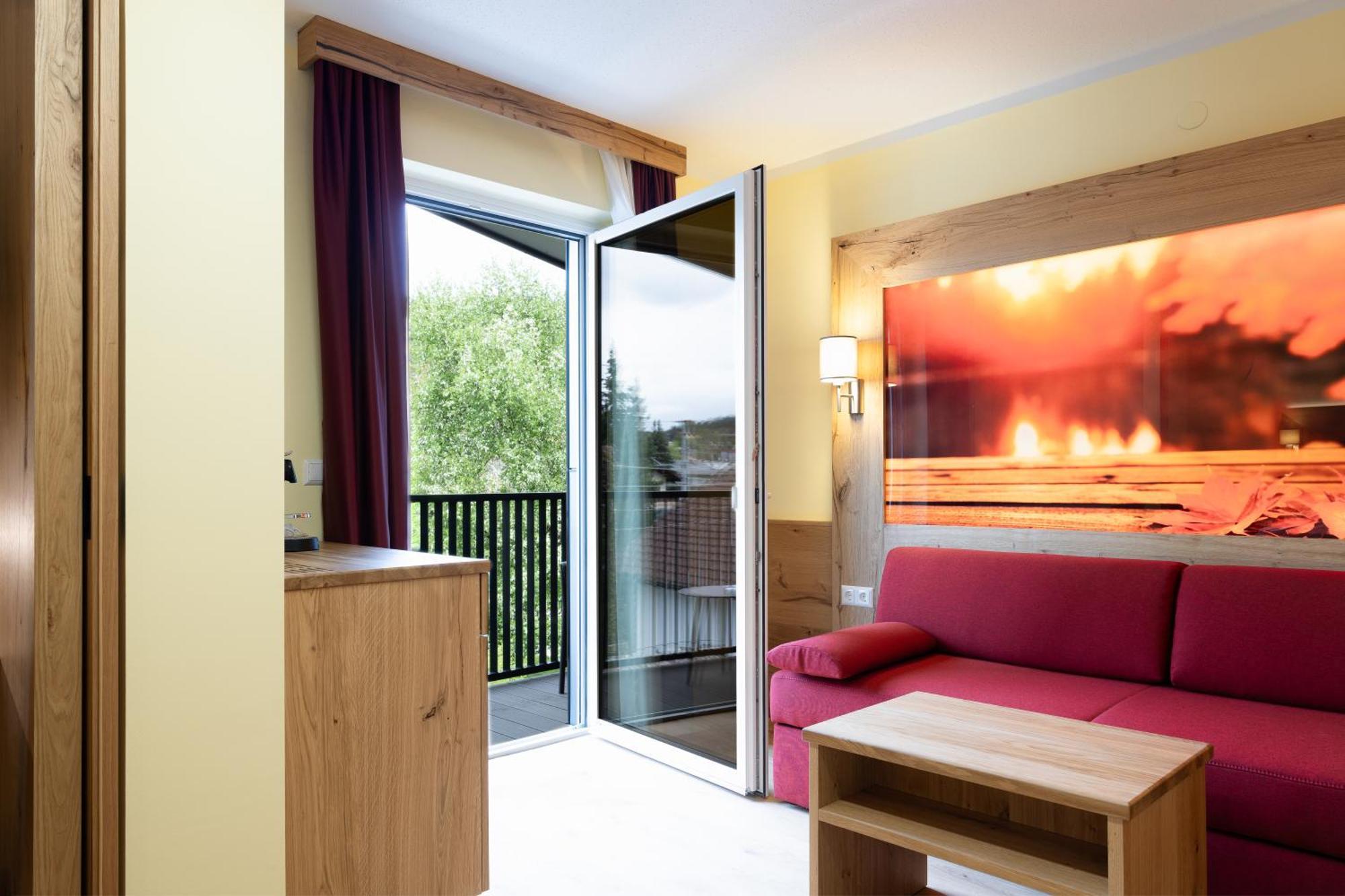 Hotel Kaernten Krumpendorf Ngoại thất bức ảnh
